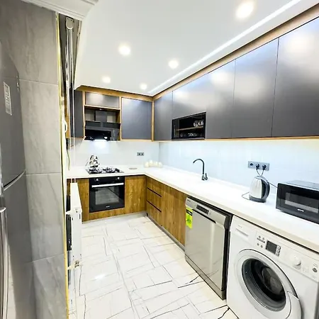 Sisli 6 4 4 Apartment *