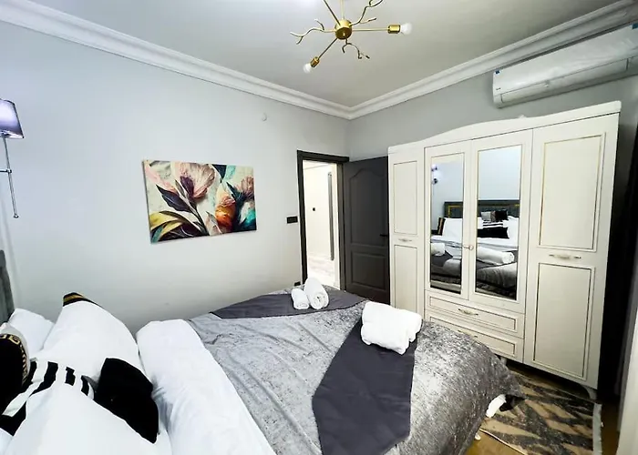 Апартаменты Sisli 6 4 4 *