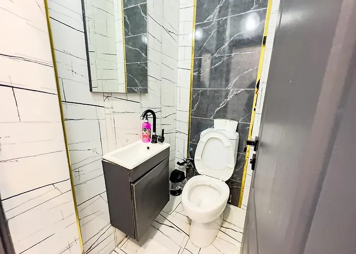 公寓 Sisli 6 4 4 *